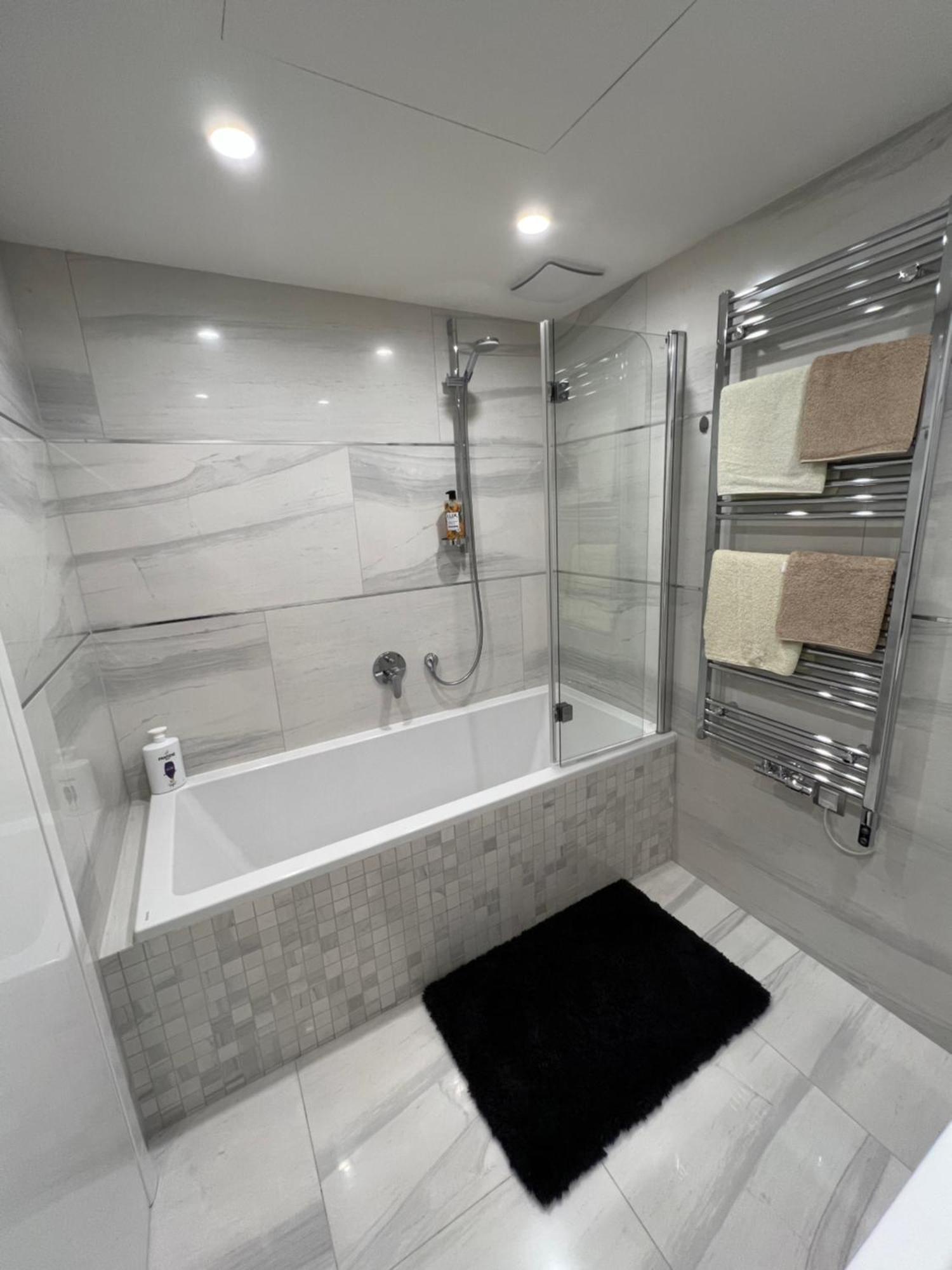 Quiet Apartment In The Centre Прага Екстериор снимка