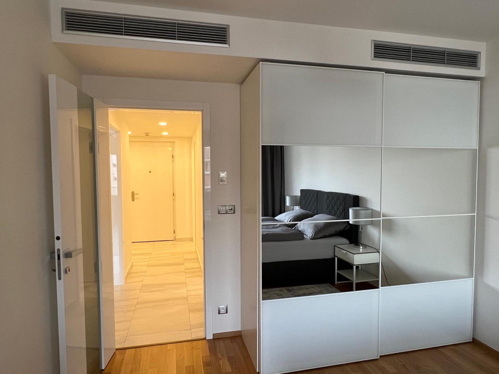 Quiet Apartment In The Centre Прага Екстериор снимка