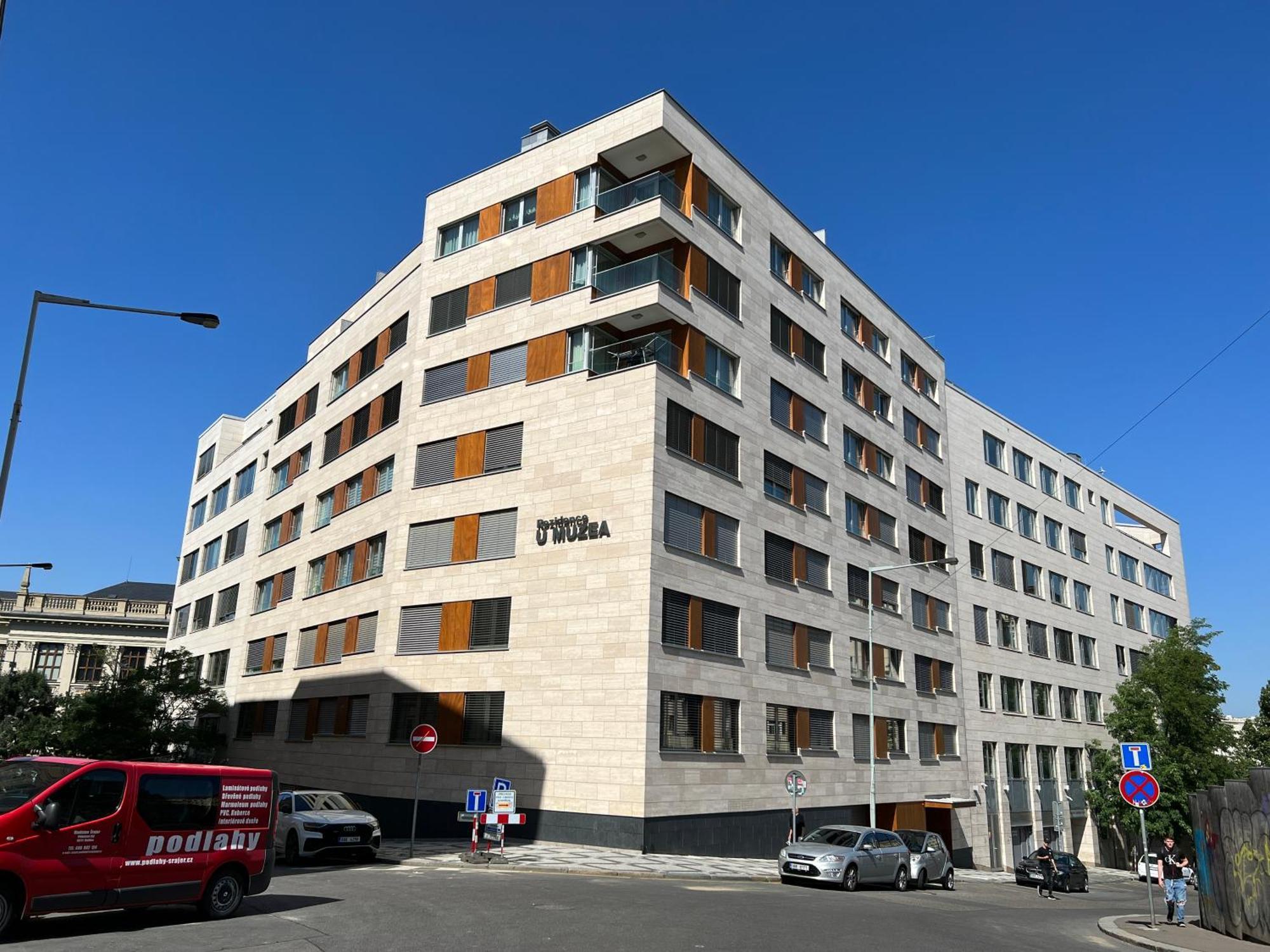 Quiet Apartment In The Centre Прага Екстериор снимка